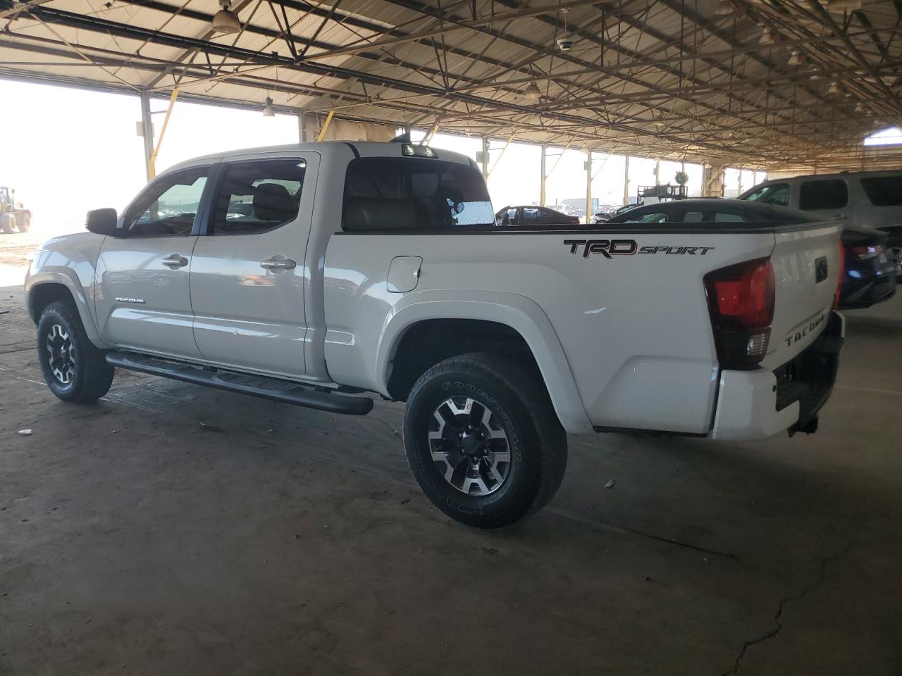 2019 Toyota Tacoma VIN 3TMBZ5DN5KM017474 Copart auction photo, front end damage thumbnail 2