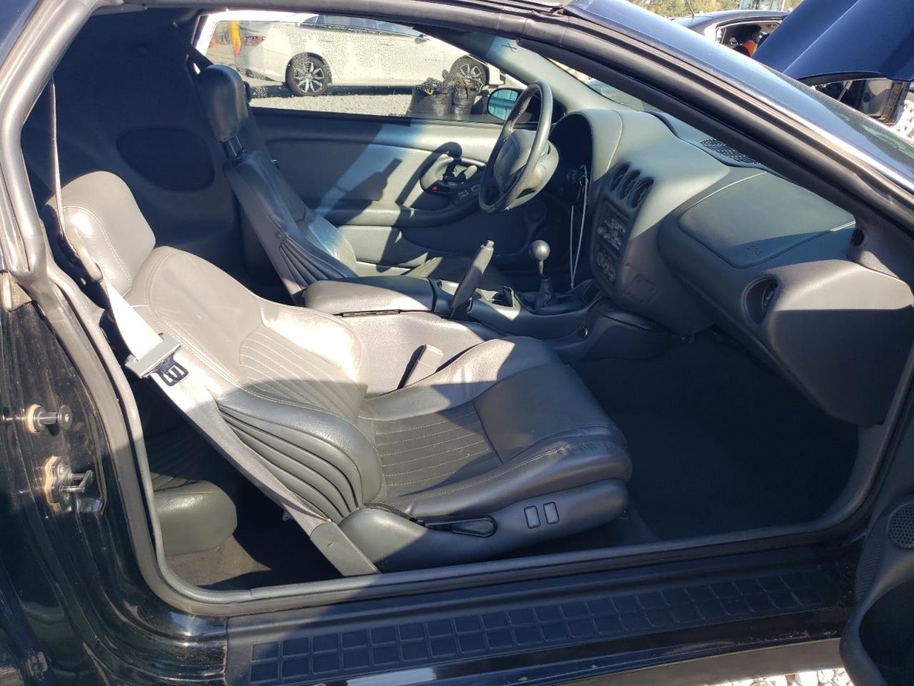 1998 Pontiac Firebird VIN 2G2FV22G5W2208565 Copart auction photo, rear end / minor dent/scratches damage thumbnail 8