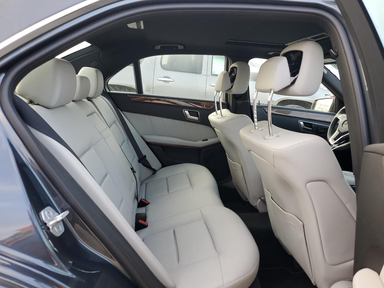 2013 Mercedes-Benz E-klasse VIN WDDHF5KB8DA683195 Copart auction photo, side / mechanical damage thumbnail 10