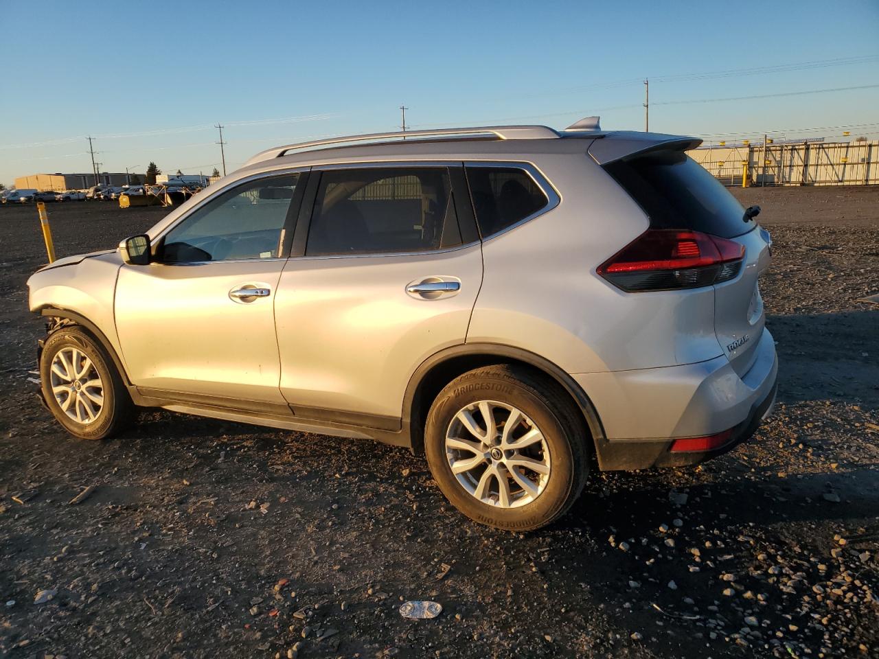 2018 Nissan Rogue VIN JN8AT2MT2JW454023 Copart auction photo, front end damage thumbnail 2