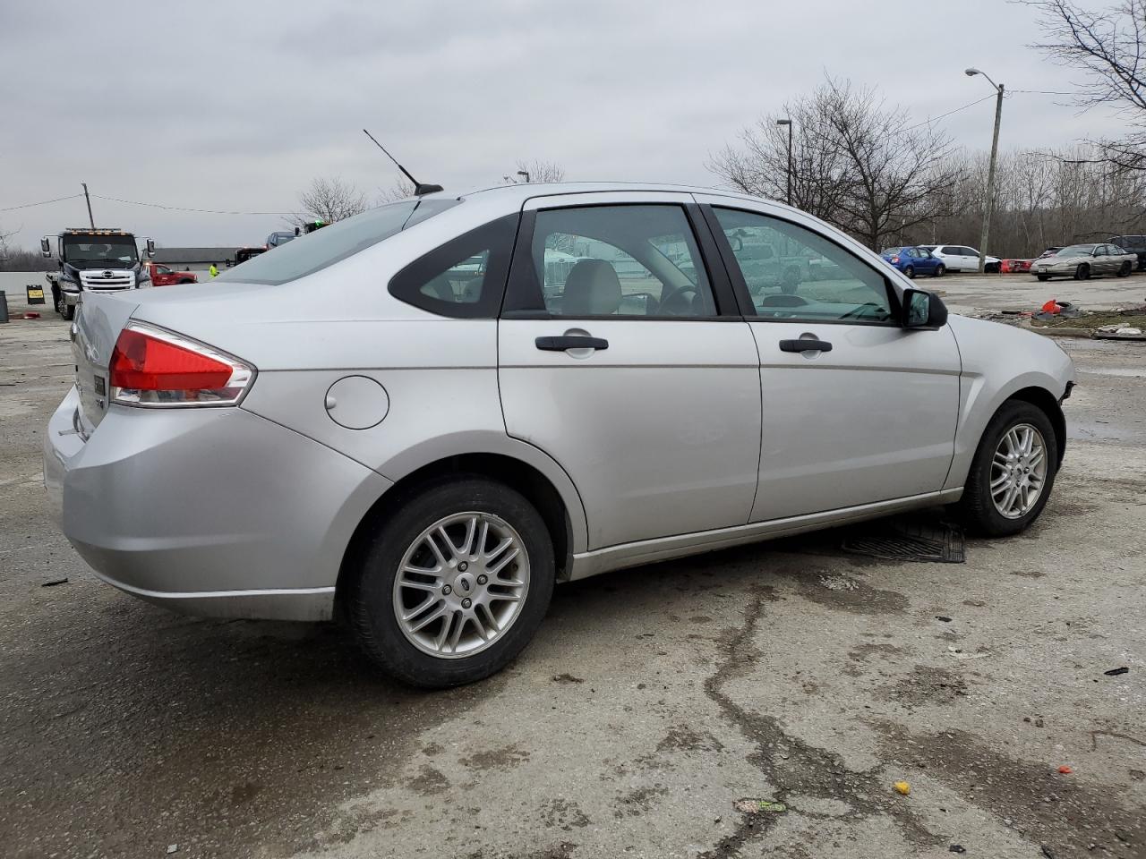 2009 Ford Focus VIN 1FAHP35N09W128923 Copart auction photo, front end damage thumbnail 3