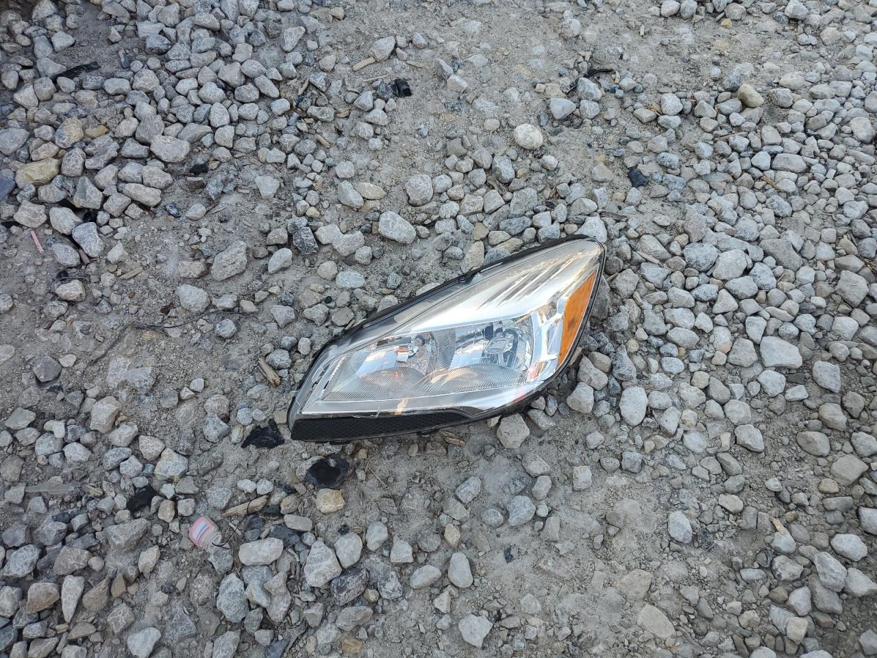 2016 Ford Escape VIN 1FMCU9G95GUB41137 Copart auction photo, front end damage thumbnail 13