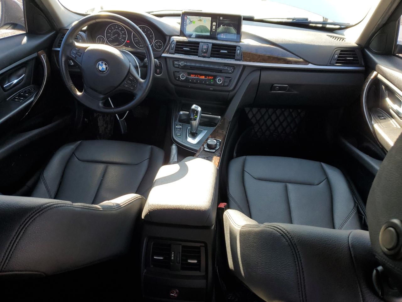 2015 BMW 3er VIN WBA3B1G58FNT64786 Copart auction photo, all over damage thumbnail 8