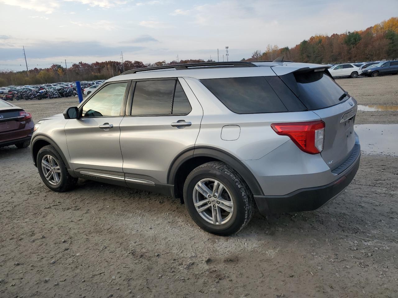 2021 Ford Explorer VIN 1FMSK8DH3MGC16581 Copart auction photo, front end / minor dent/scratches damage thumbnail 2