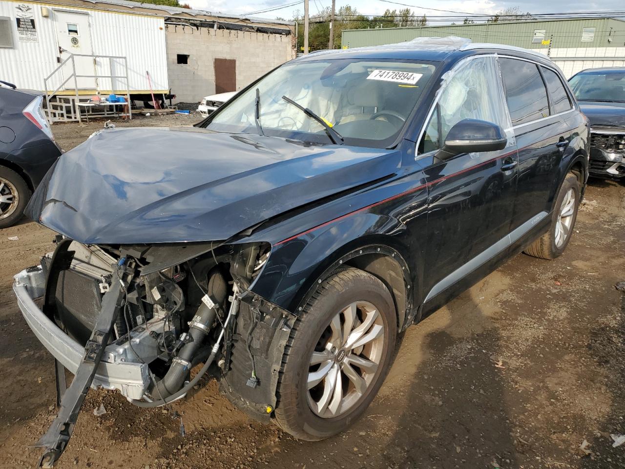 2018 Audi Q7 VIN WA1LHAF72JD011487