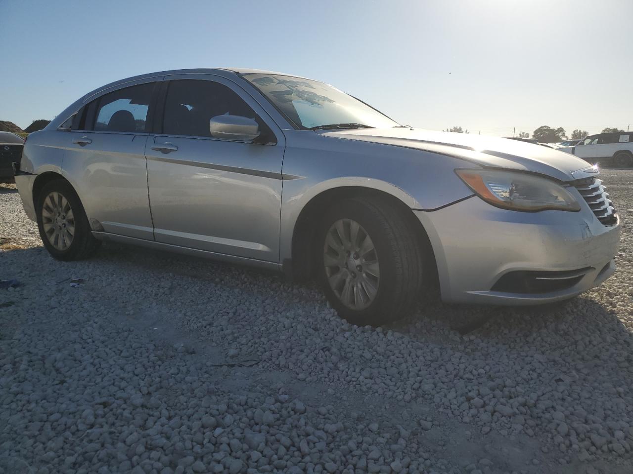 2011 Chrysler 200 VIN 1C3BC4FBXBN536478 Copart auction photo, front end / rear end damage thumbnail 4
