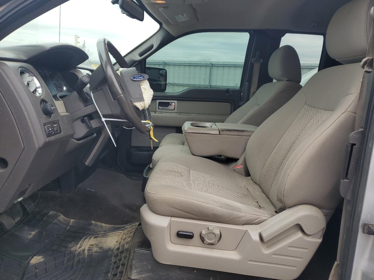 2010 Ford F-150 VIN 1FTFX1EV1AFD02363 Copart auction photo, frame damage / front end damage thumbnail 7