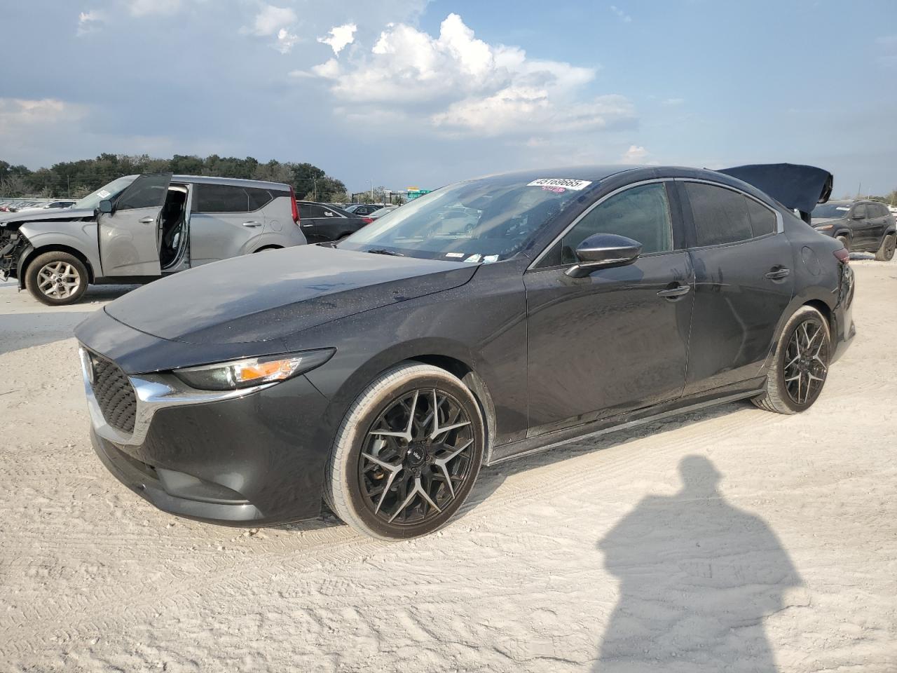 2021 Mazda 3 VIN 3MZBPABM0MM205621