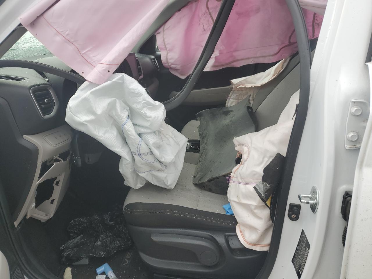 2020 Hyundai Venue VIN KMHRC8A36LU028884 Copart auction photo, rollover damage thumbnail 8