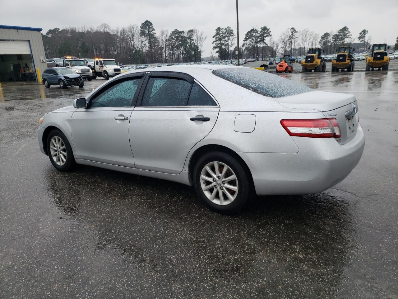 2011 Toyota Camry VIN 4T1BF3EK2BU123857 Copart auction photo, front end / undercarriage damage thumbnail 2