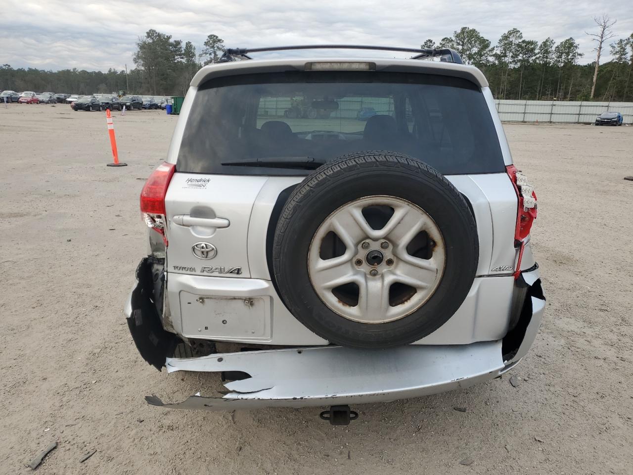 2006 Toyota RAV 4 VIN JTMBD33V266016633 Copart auction photo, rear end damage thumbnail 6