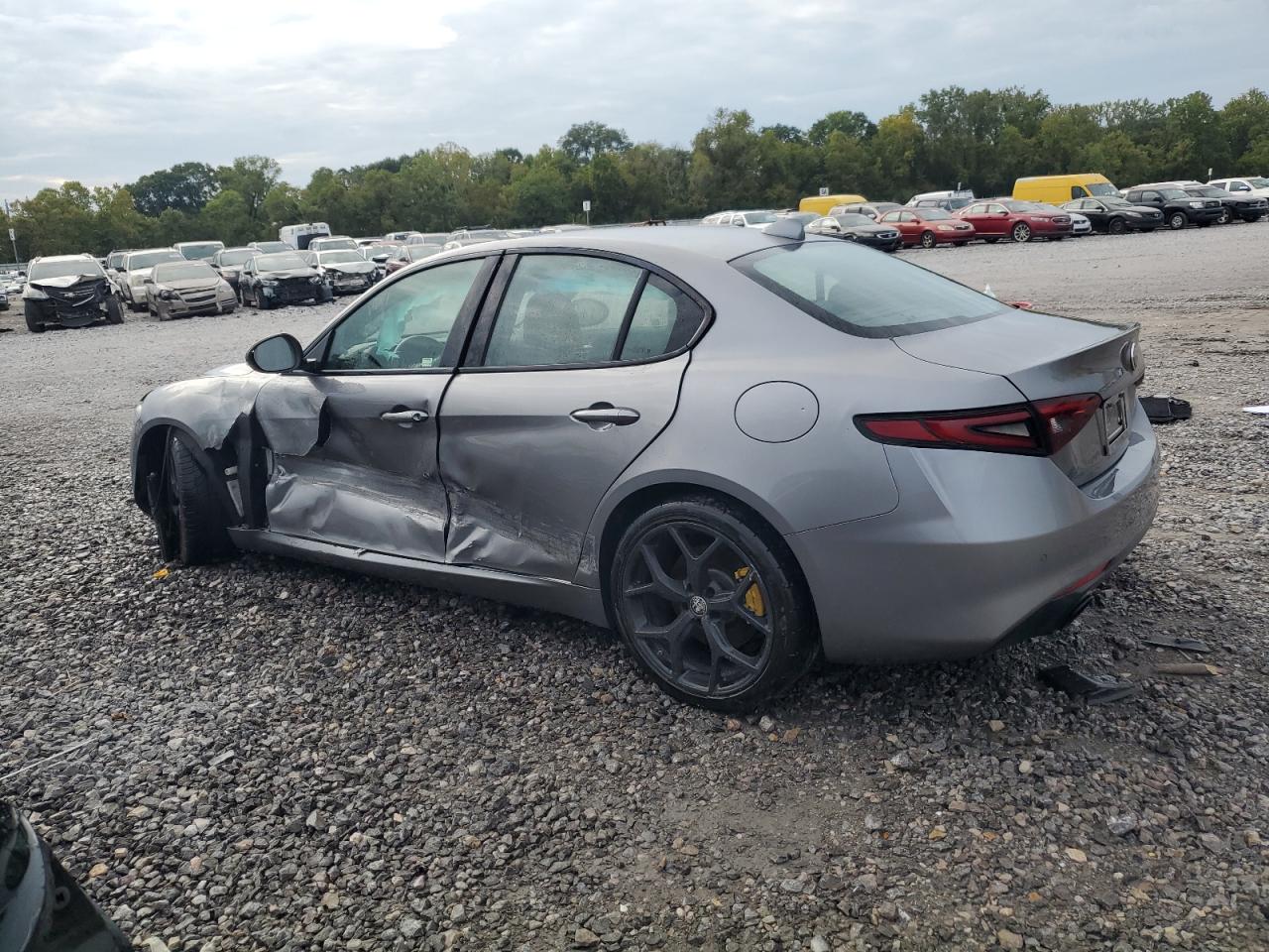 2020 Alfa Romeo Giulia VIN ZARFAMAN2L7634789 Copart auction photo, side / front end damage thumbnail 2