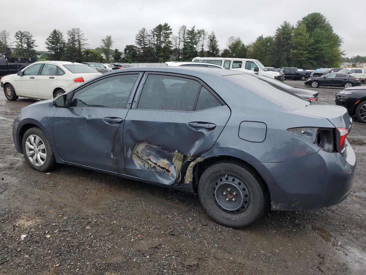 2014 Toyota Corolla VIN 2T1BURHE9EC110396 Copart auction photo, front end / side damage thumbnail 2