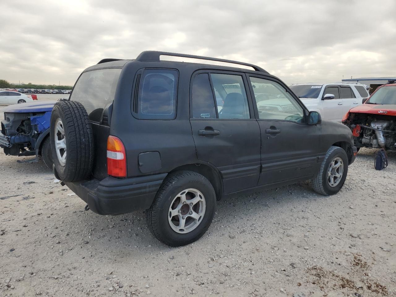 2000 Chevrolet Tracker VIN 2CNBE13C4Y6920783 Copart auction photo, mechanical damage thumbnail 3