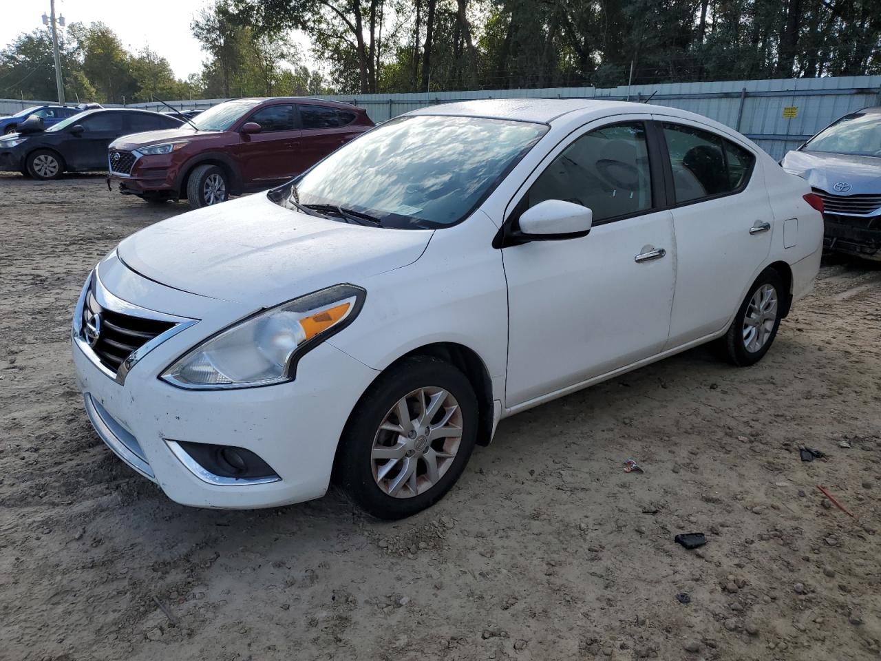 2015 Nissan Versa VIN 3N1CN7AP4FL930517