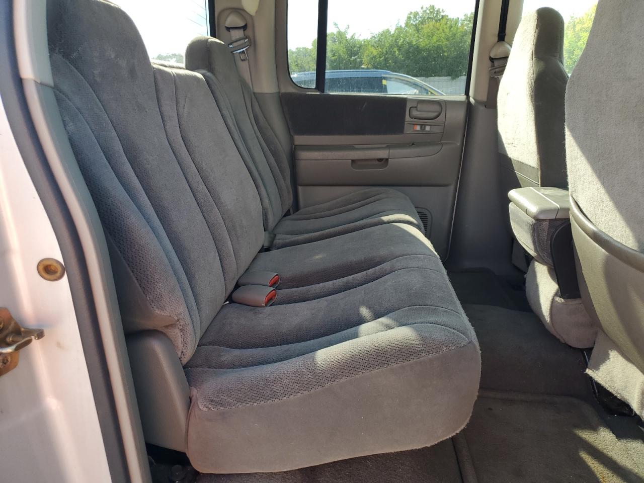 2002 Dodge Dakota VIN 1B7HL38N92S687983 Copart auction photo, front end / minor dent/scratches damage thumbnail 10