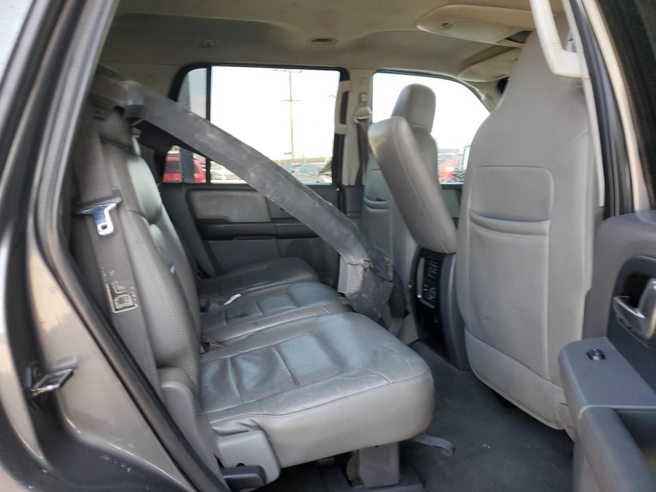 2003 Ford Expedition VIN 1FMPU16L83LB25112 Copart auction photo, front end damage thumbnail 11
