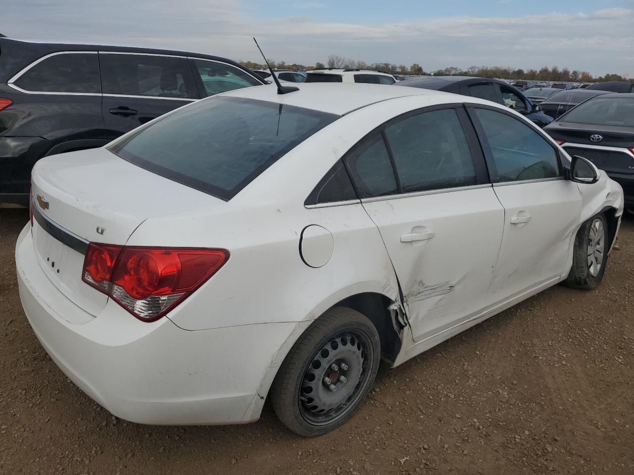 2014 Chevrolet Cruze VIN 1G1PC5SB7E7433095 Copart auction photo, side / front end damage thumbnail 3