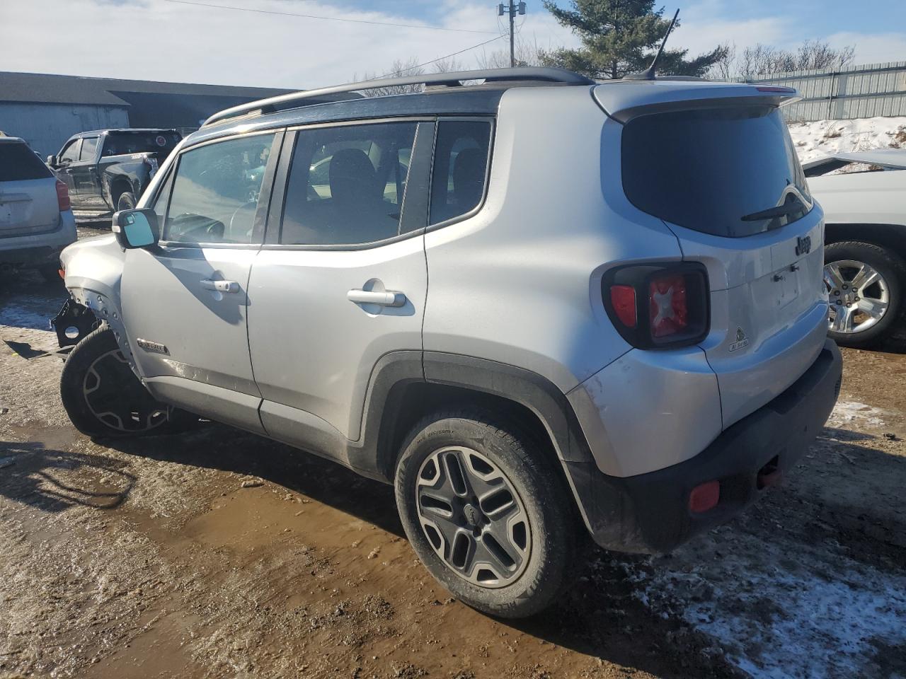 2015 Jeep Renegade VIN ZACCJBCTXFPB42726 Copart auction photo, front end / side damage thumbnail 2