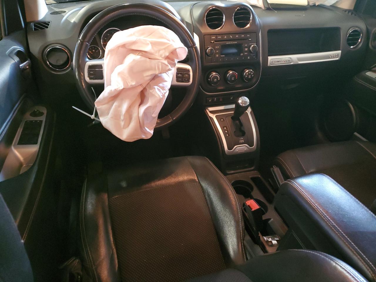 2015 Jeep Compass VIN 1C4NJDEB0FD333420 Copart auction photo, front end damage thumbnail 8