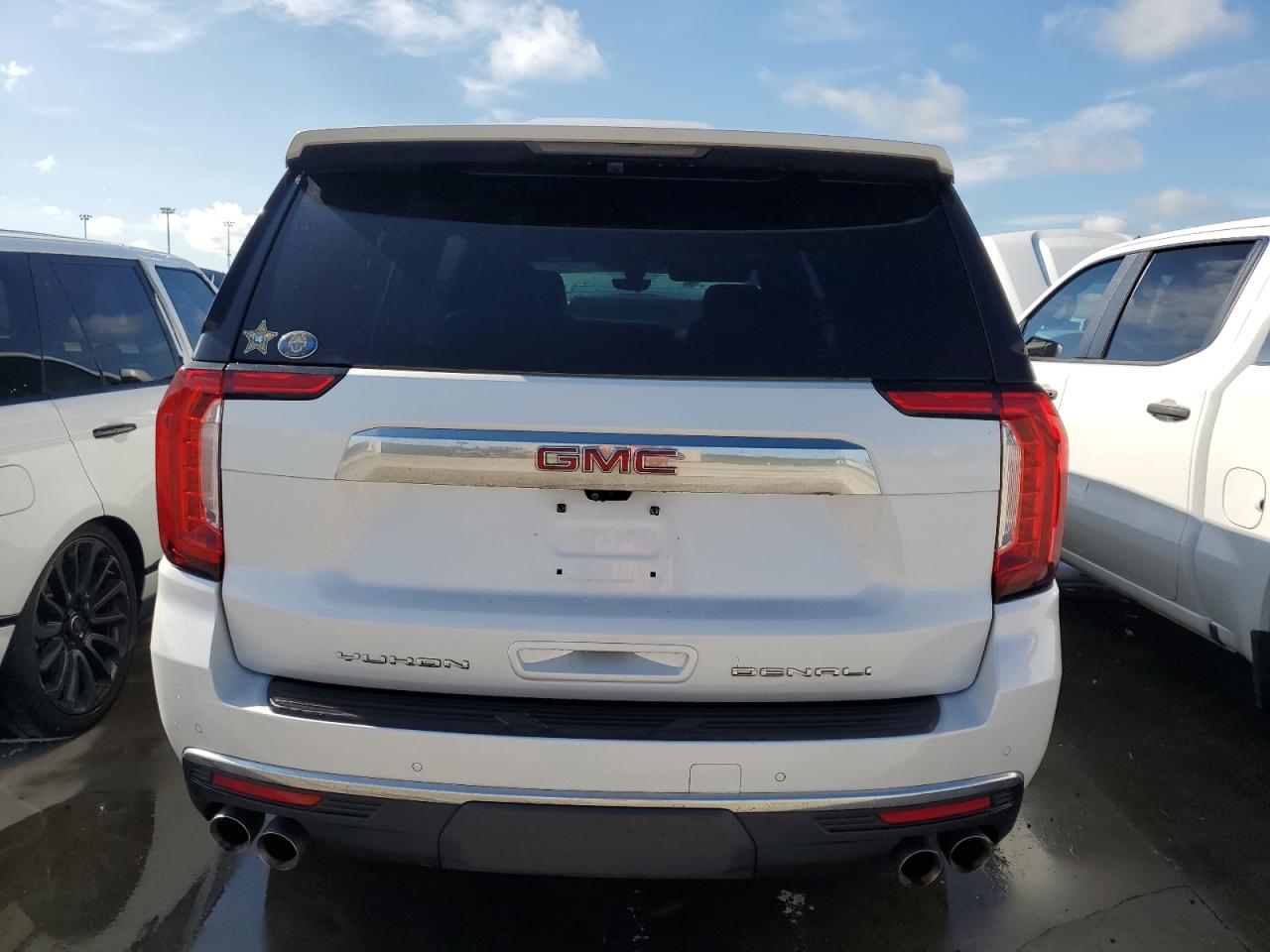 2021 GMC Yukon VIN 1GKS2JKL6MR132587 Copart auction photo, water/flood damage thumbnail 6