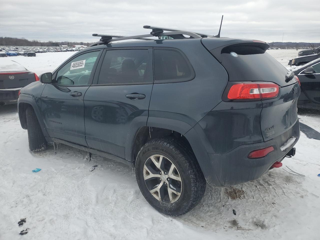 2016 Jeep Cherokee VIN 1C4PJMBS3GW189137 Copart auction photo, front end damage thumbnail 2