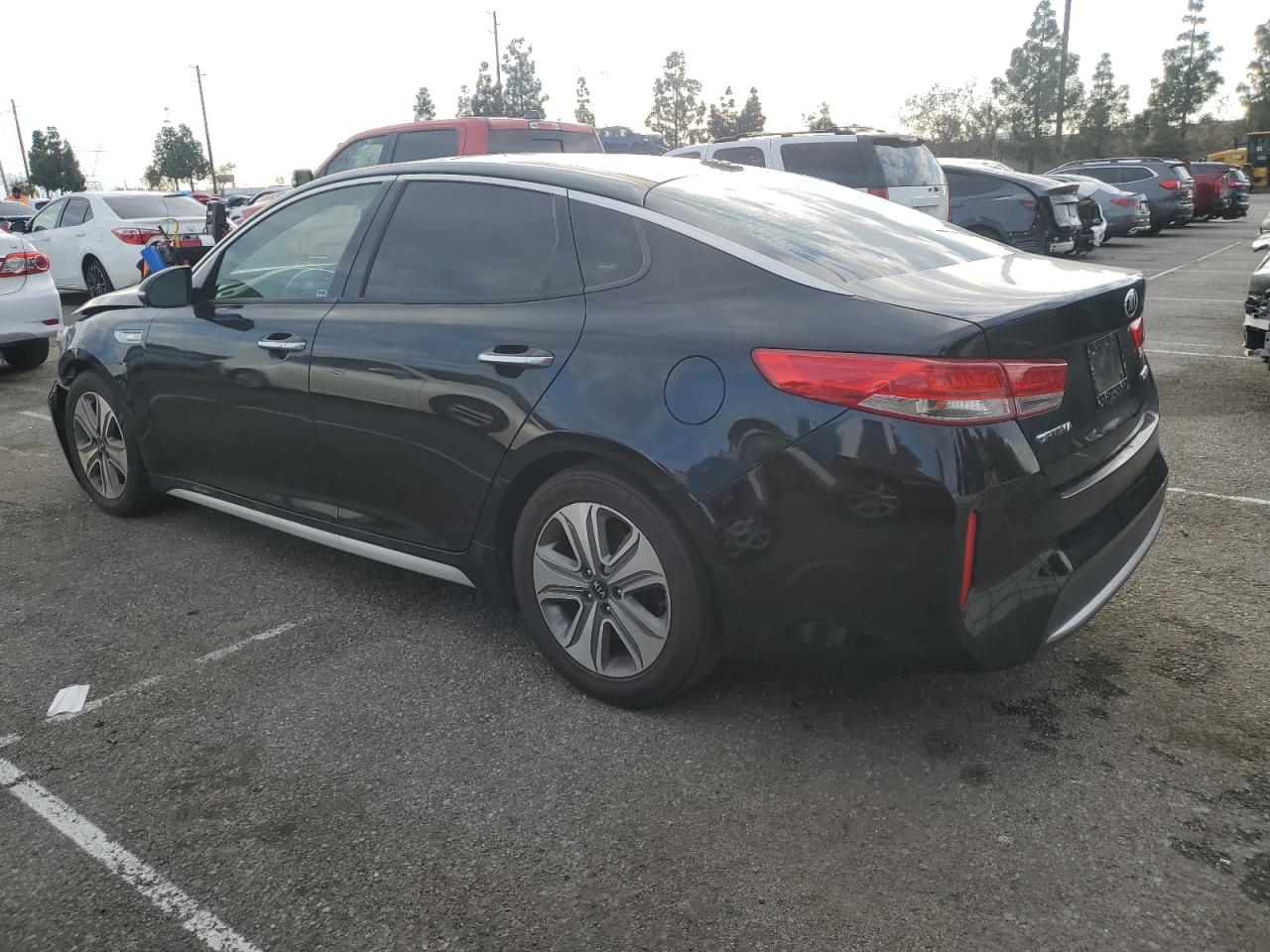 2018 KIA Optima VIN KNAGU4LE2J5020625 Copart auction photo, front end damage thumbnail 2