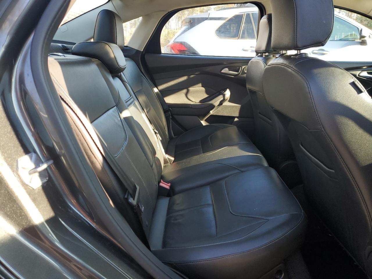 2016 Ford Focus VIN 1FADP3J25GL309301 Copart auction photo, front end / side damage thumbnail 10
