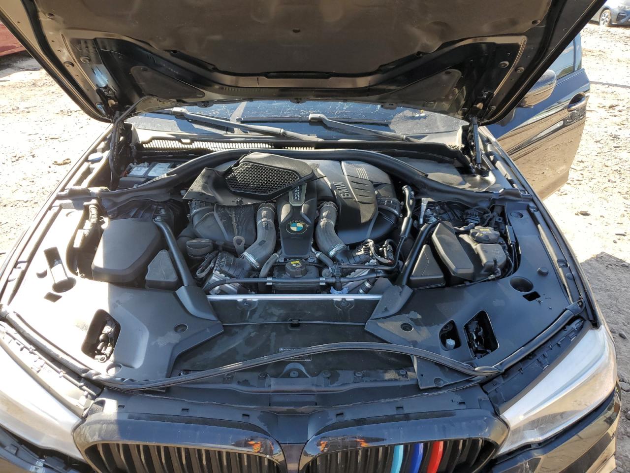 2018 BMW M5 VIN WBAJB9C54JB287050 Copart auction photo, rear end damage thumbnail 13