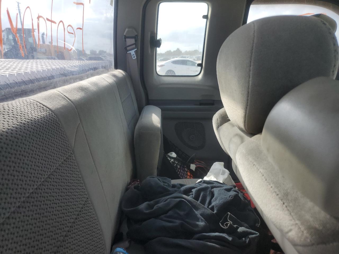 2001 Ford F250 VIN 1FTNX21L91EC07772 Copart auction photo, biohazard/chemical / minor dent/scratches damage thumbnail 11
