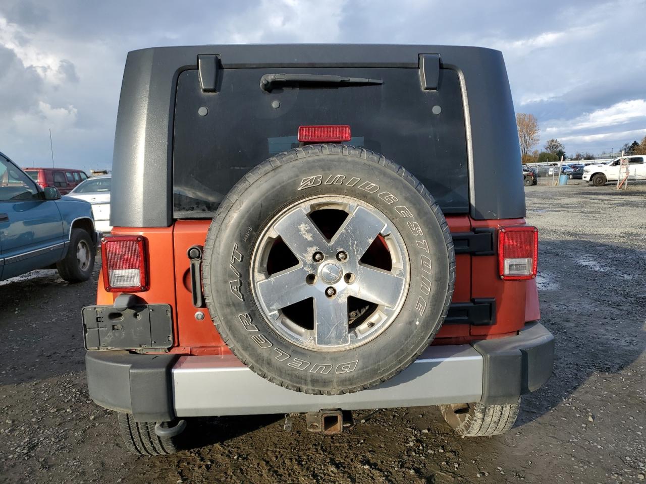 2009 Jeep Wrangler VIN 1J4GA59129L743494 Copart auction photo, front end damage thumbnail 6