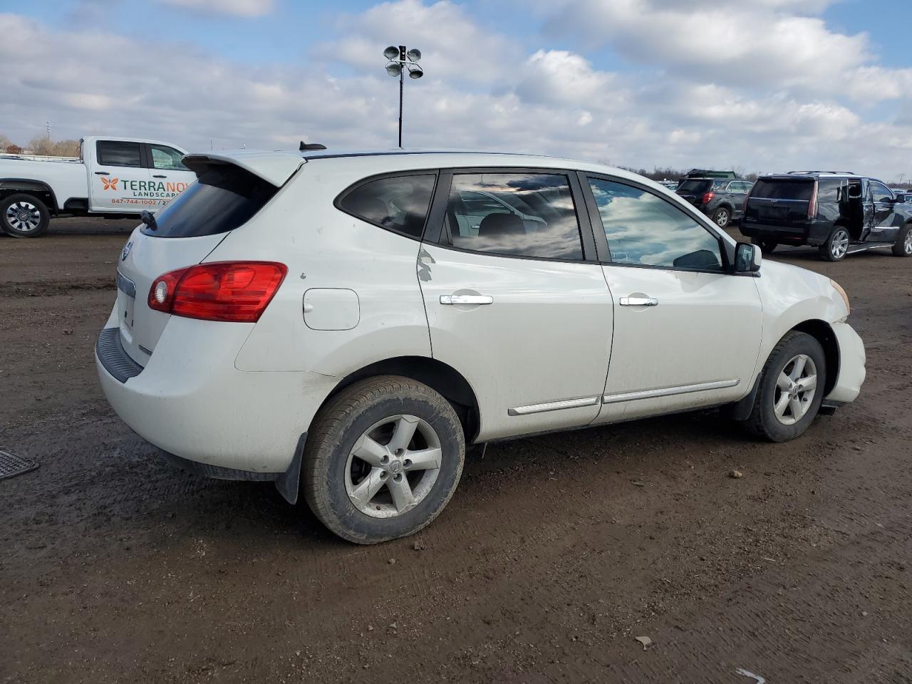2013 Nissan Rogue VIN JN8AS5MT1DW552873 Copart auction photo, front end / minor dent/scratches damage thumbnail 3