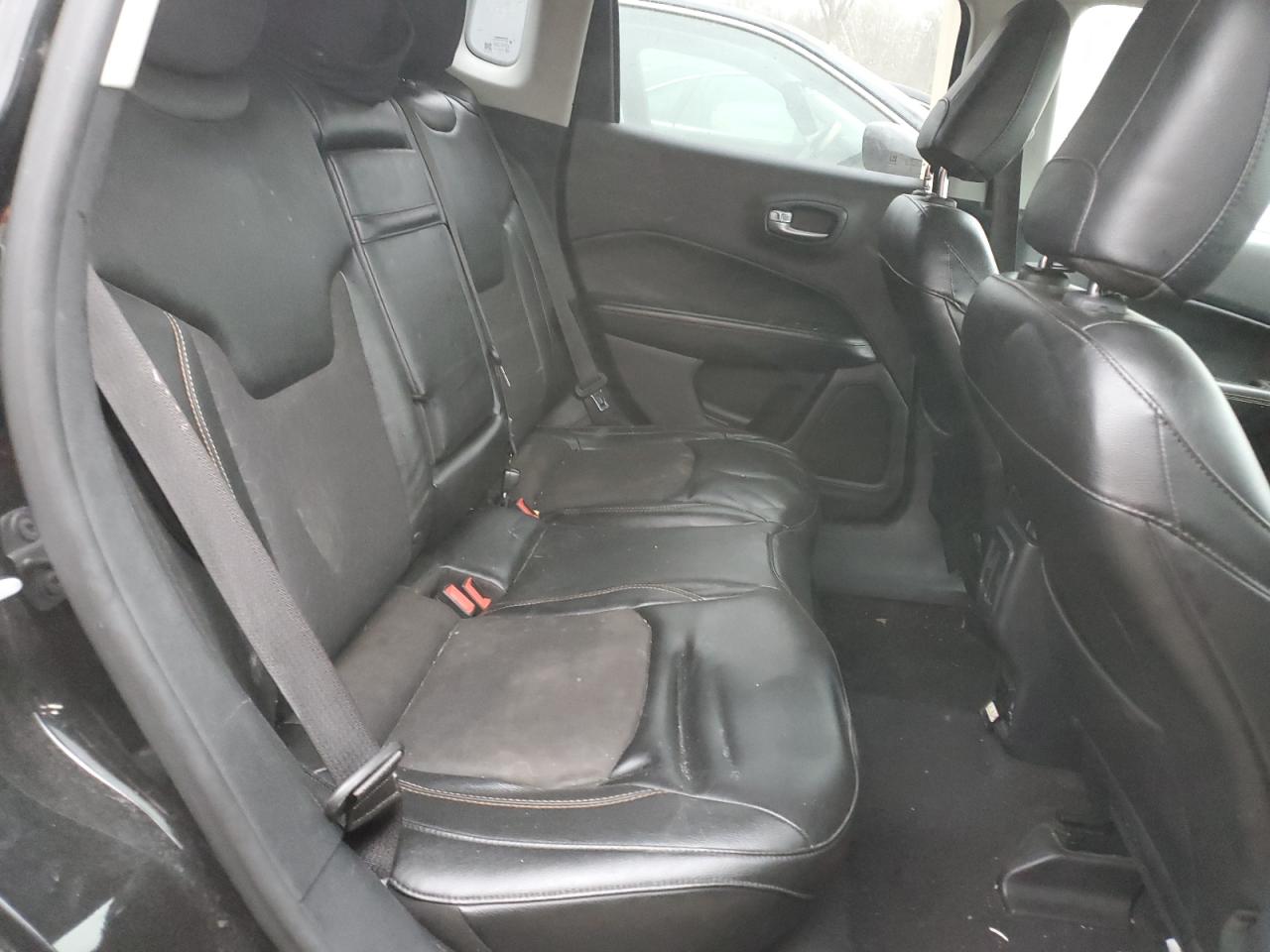 2018 Jeep Compass VIN 3C4NJDBB5JT179472 Copart auction photo, side / front end damage thumbnail 11