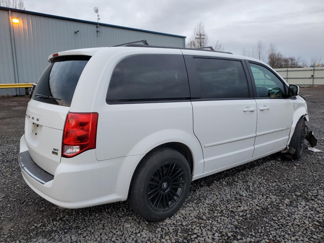 2014 Dodge Caravan VIN 2C4RDGCG8ER356996 Copart auction photo, front end / undercarriage damage thumbnail 3
