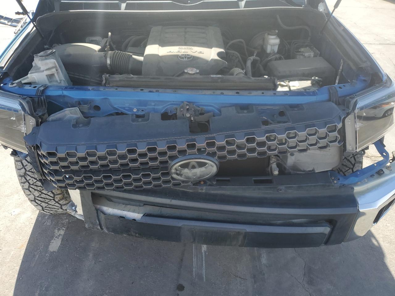 2018 Toyota Tundra VIN 5TFRM5F13JX124961 Copart auction photo, front end damage thumbnail 13