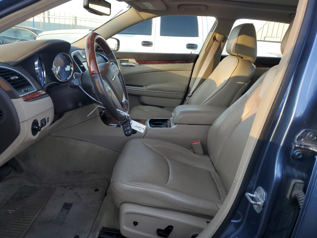 2011 Chrysler 300 VIN 2C3CA5CG0BH549510 Copart auction photo, front end / minor dent/scratches damage thumbnail 7