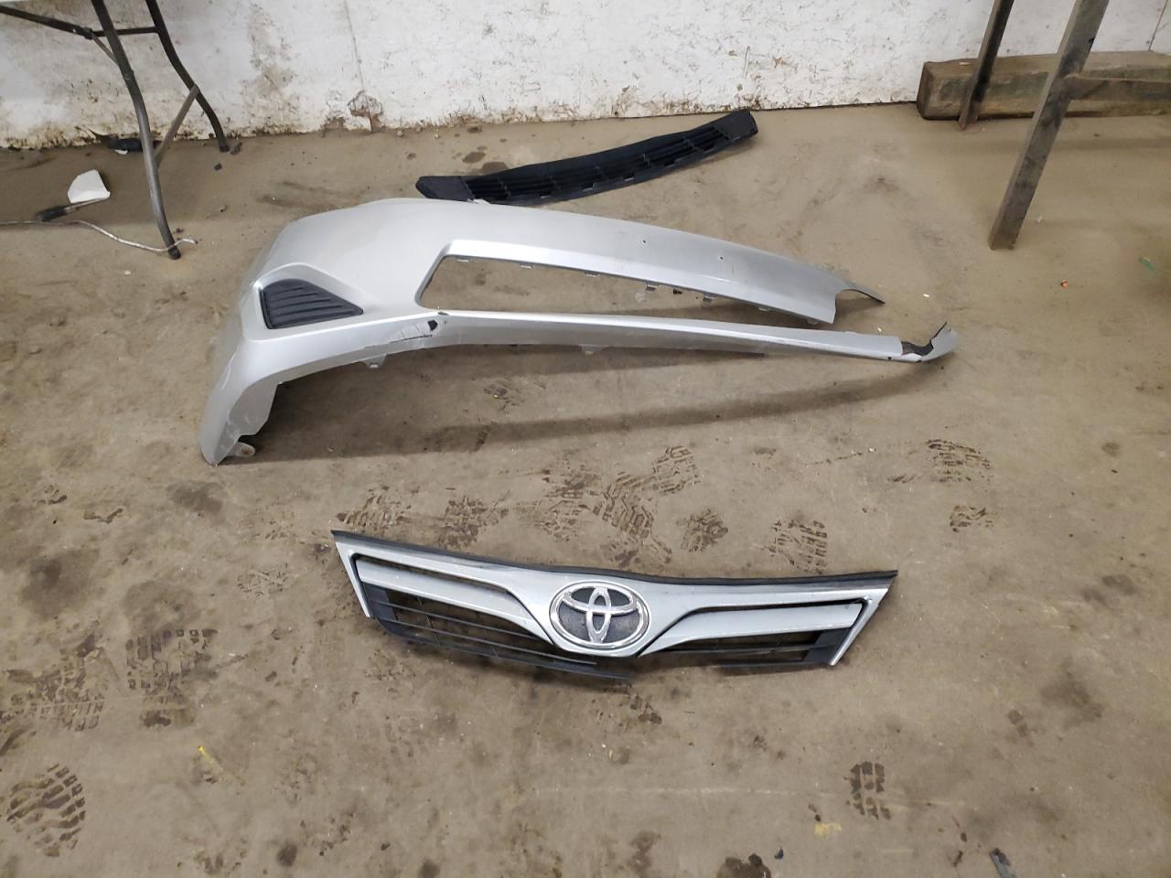 2012 Toyota Camry VIN 4T4BF1FK0CR203636 Copart auction photo, front end damage thumbnail 12