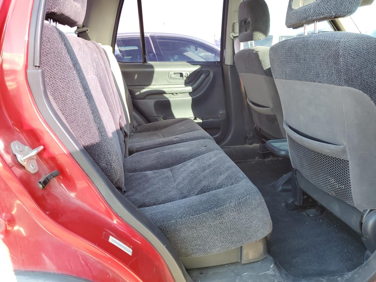 1999 Honda CR-V VIN JHLRD184XXC055690 Copart auction photo, vandalism damage thumbnail 11