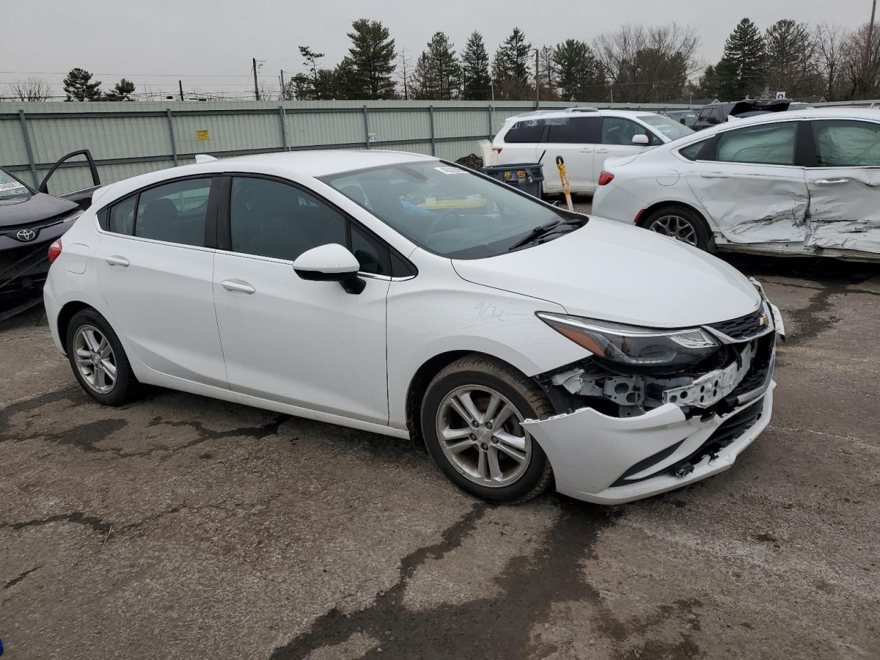 2017 Chevrolet Cruze VIN 3G1BE6SM5HS588956 Copart auction photo, front end damage thumbnail 4