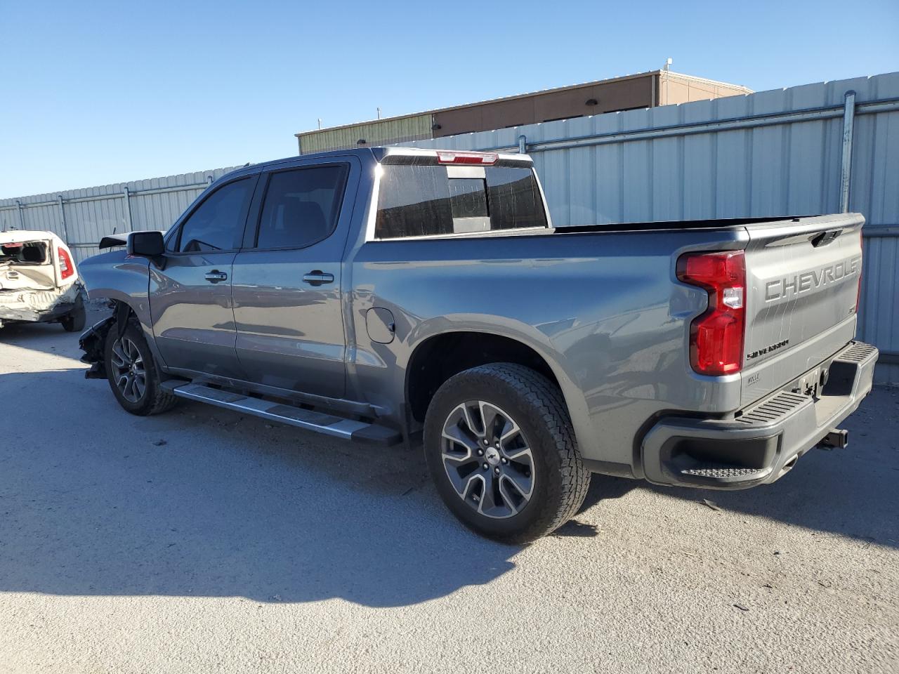 2021 Chevrolet Silverado VIN 3GCUYEED5MG369599 Copart auction photo, front end damage thumbnail 2