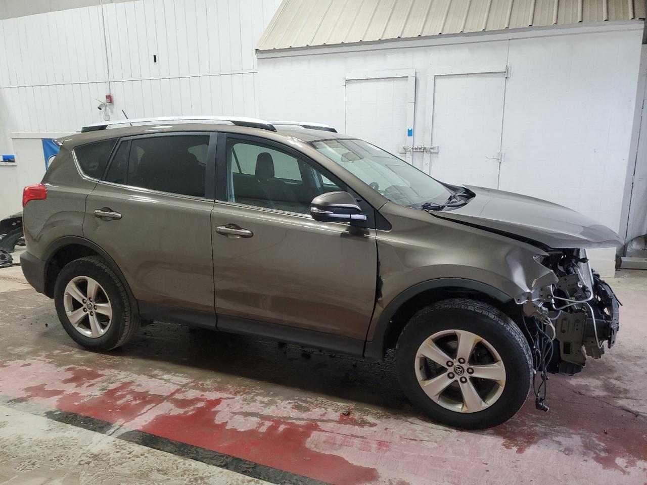 2015 Toyota RAV 4 VIN 2T3RFREV1FW348893 Copart auction photo, all over damage thumbnail 4
