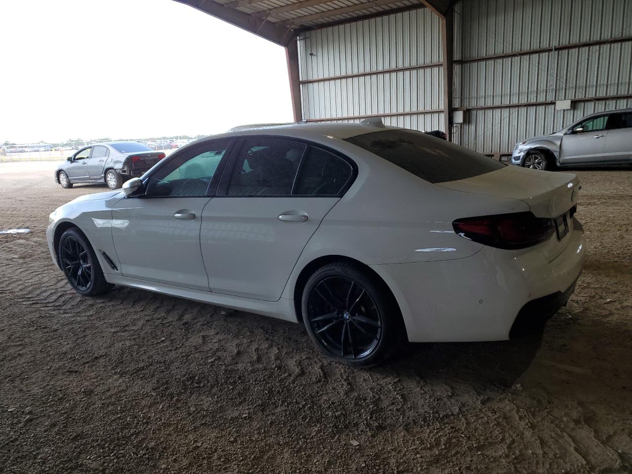 2022 BMW 5er VIN WBA53BJ05NWX79517 Copart auction photo, vandalism / side damage thumbnail 2