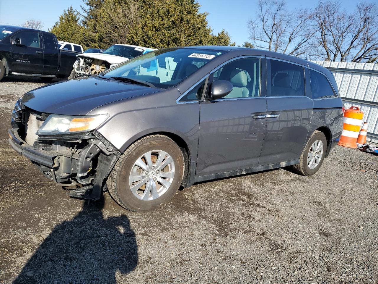 2015 Honda Odyssey VIN 5FNRL5H49FB115726