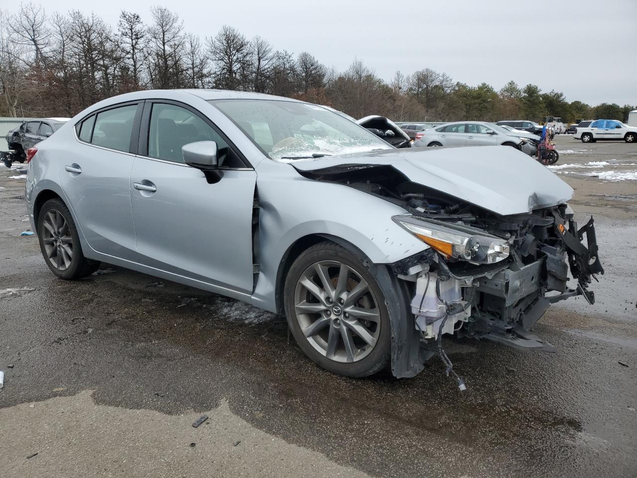 2018 Mazda 3 VIN 3MZBN1V36JM198937 Copart auction photo, front end / minor dent/scratches damage thumbnail 4