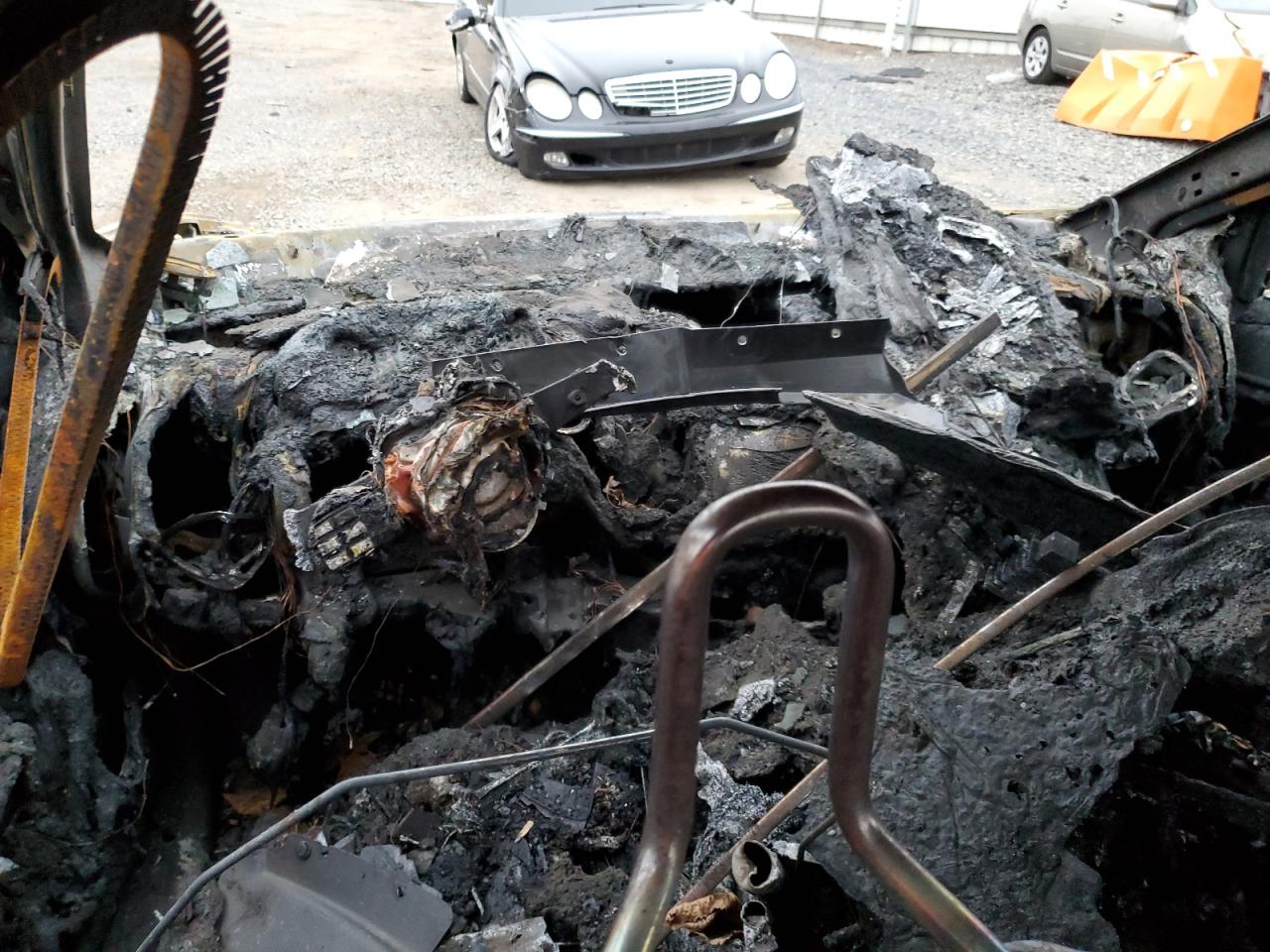 2016 Dodge Dart VIN 1C3CDFBB4GD506117 Copart auction photo, burn damage thumbnail 8