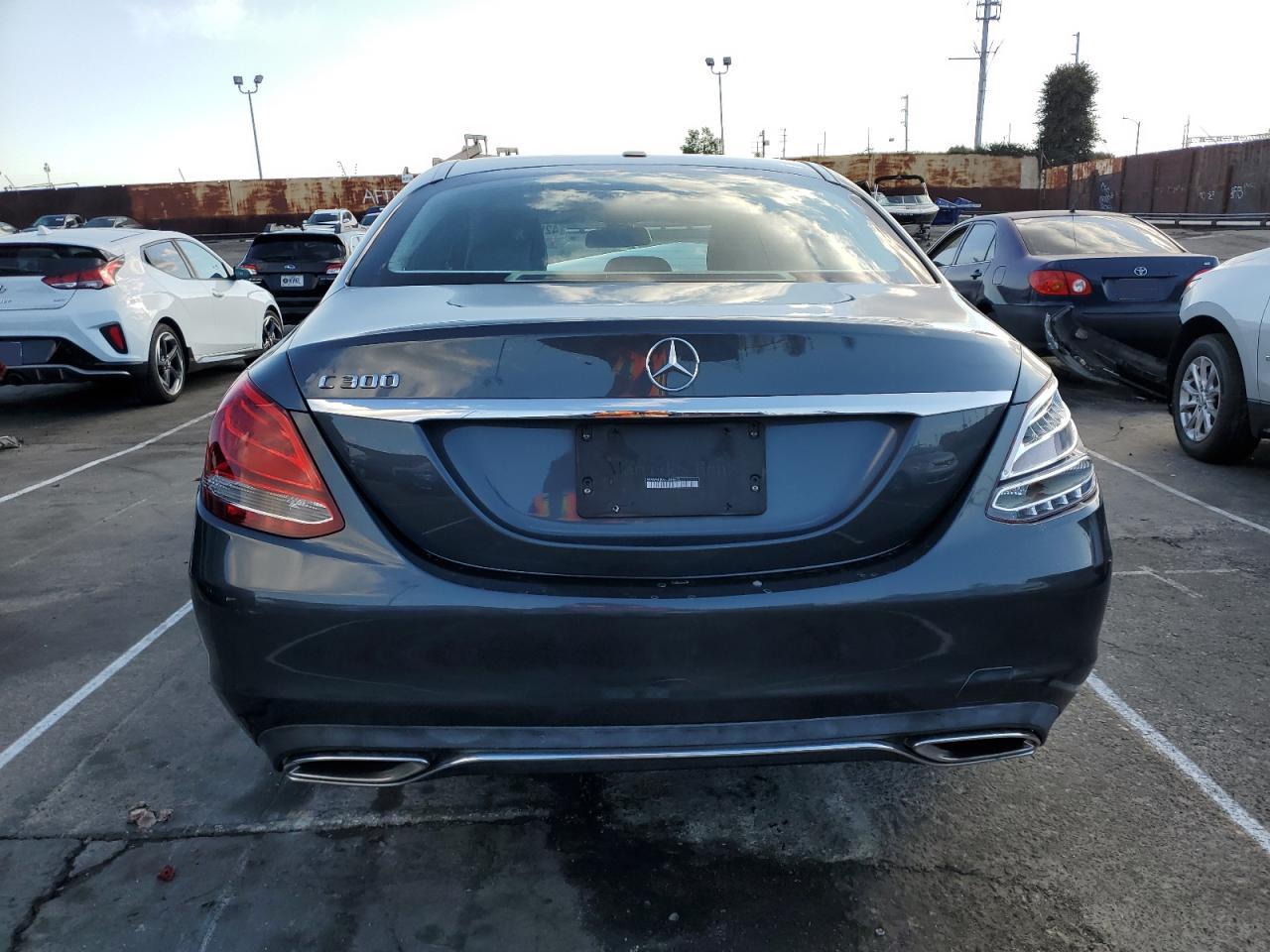 2015 Mercedes-Benz C-klasse VIN 55SWF4JB3FU048875 Copart auction photo, front end / side damage thumbnail 6