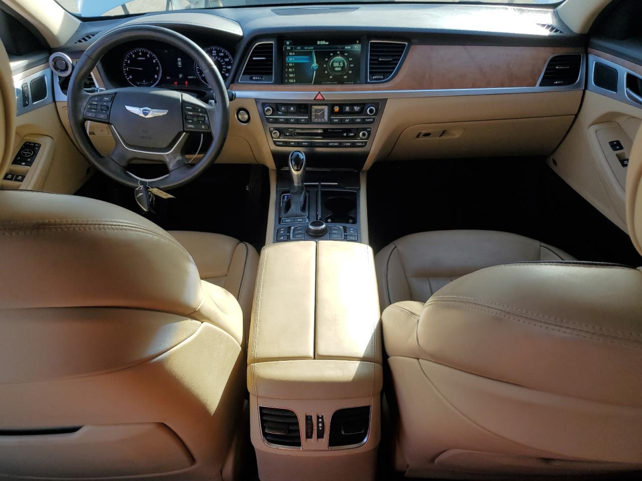 2015 Hyundai Genesis VIN KMHGN4JE2FU071599 Copart auction photo, front end damage thumbnail 8