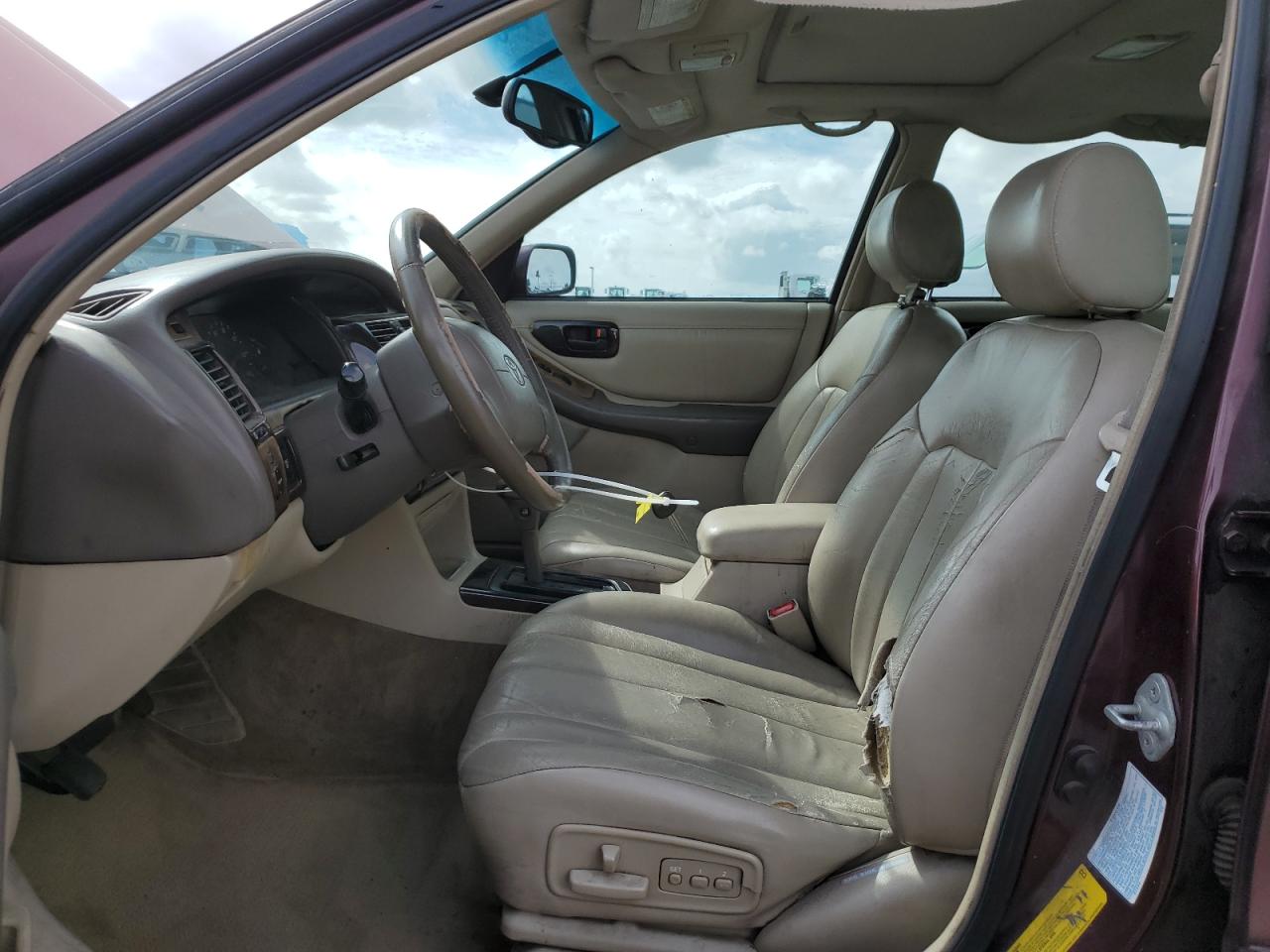 1998 Toyota Avalon VIN 4T1BF18B8WU240896 Copart auction photo, all over damage thumbnail 7