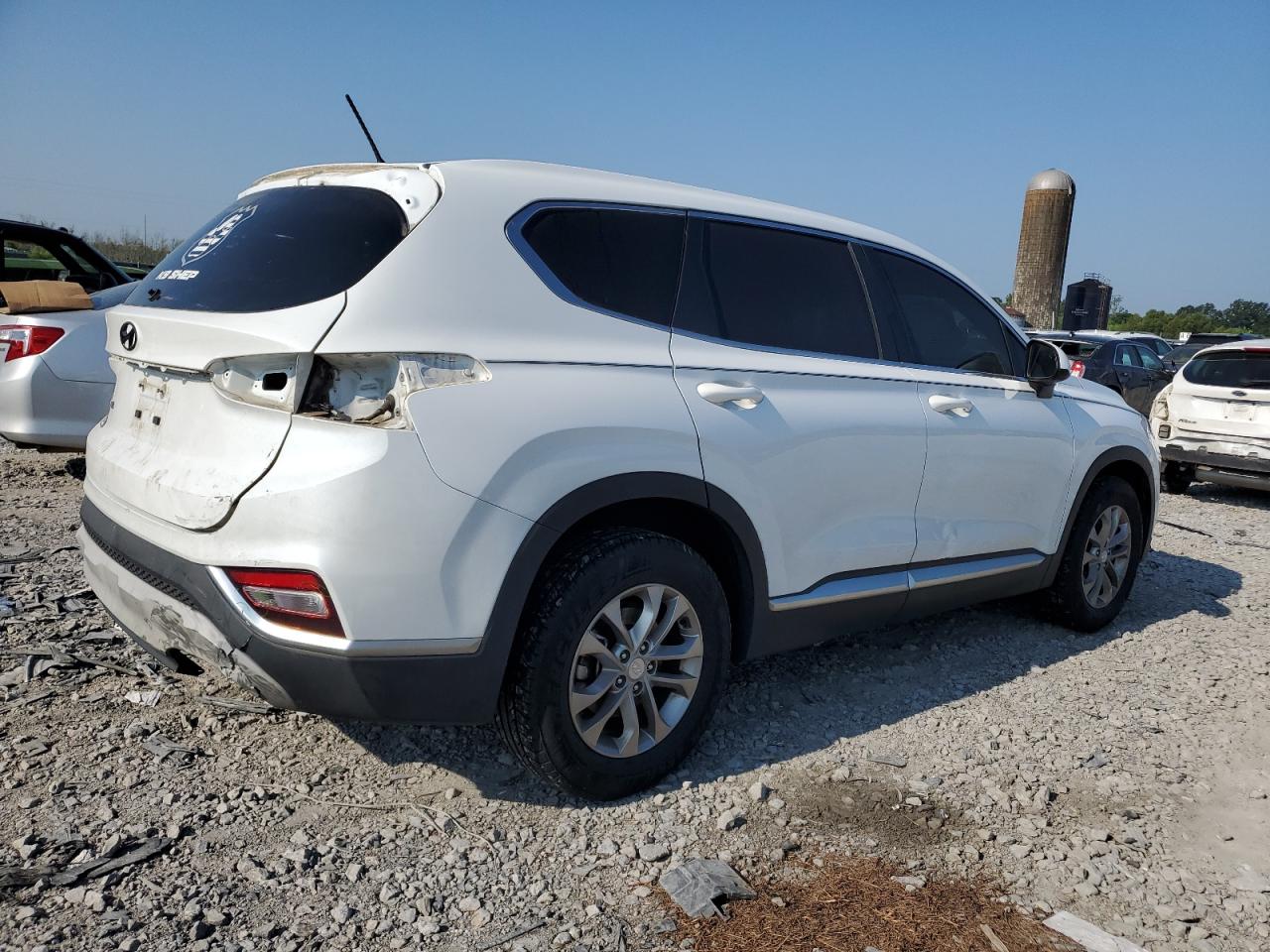 2019 Hyundai Santa Fe VIN 5NMS23AD7KH105773 Copart auction photo, rear end / minor dent/scratches damage thumbnail 3