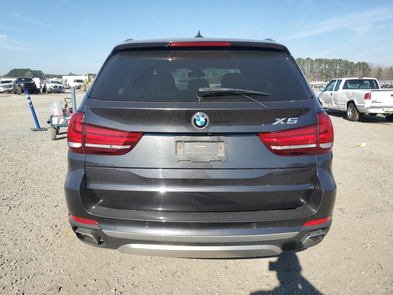 2018 BMW X5 VIN 5UXKR0C53J0X97009 Copart auction photo, front end damage thumbnail 6